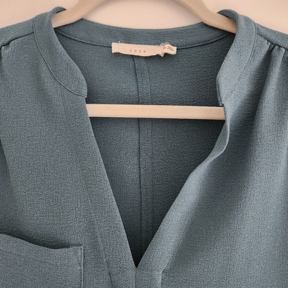 Lush Split Neck Crepe Dress - Picture 4 of 7